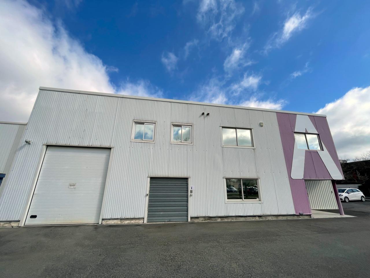 Local d'activité Blagnac 940m² Vente local d'activité Blagnac Haute-Garonne OVACT2428405 1